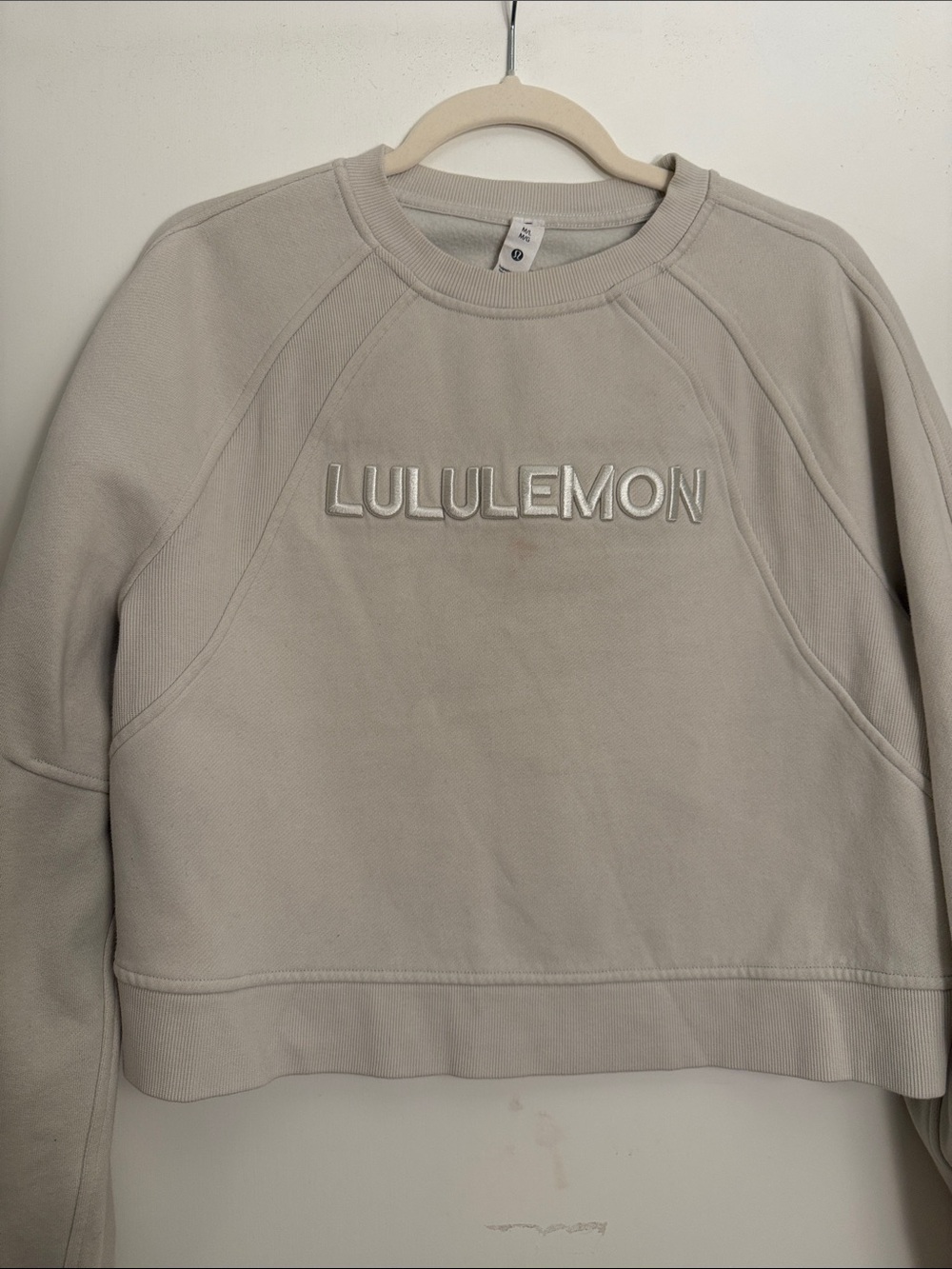 lululemon Women's Scuba Pullover
Wordmark Sweatshirt size M/L
